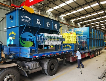 成套污水處理設(shè)備裝車中
